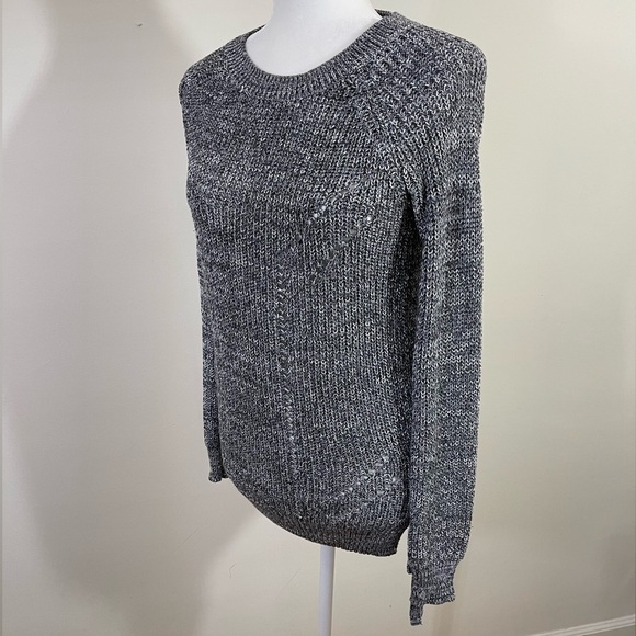 So sz med sweater crew neck in a heather knit blk/off white - Picture 6 of 14